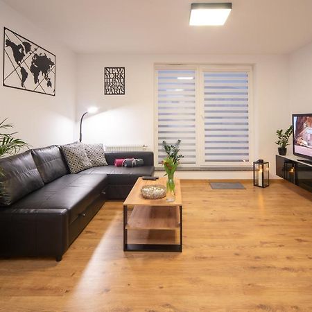 Maya'S Flats & Resorts 49 - Spacious 3 Rooms Apartment In Szafarnia Gdańsk Exterior foto