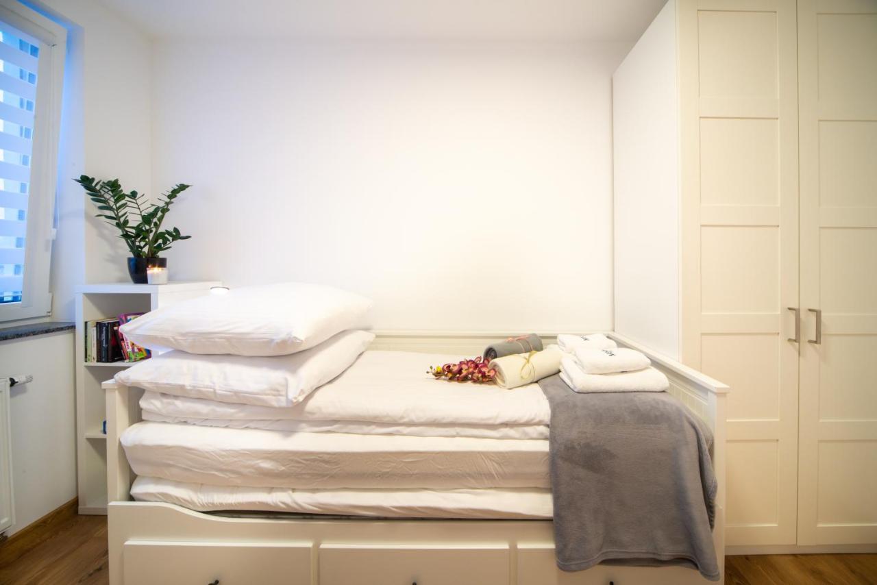 Maya'S Flats & Resorts 49 - Spacious 3 Rooms Apartment In Szafarnia Gdańsk Exterior foto