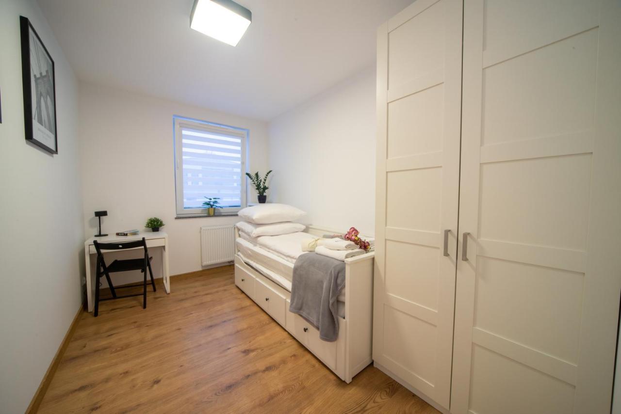 Maya'S Flats & Resorts 49 - Spacious 3 Rooms Apartment In Szafarnia Gdańsk Exterior foto